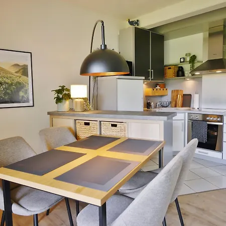 Komfort-fewo Gluecksgriff Mit Garten Apartman *