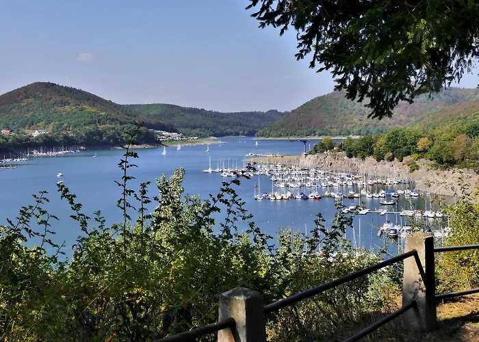 아파트 Komfort-fewo Gluecksgriff Mit Garten 빌링겐