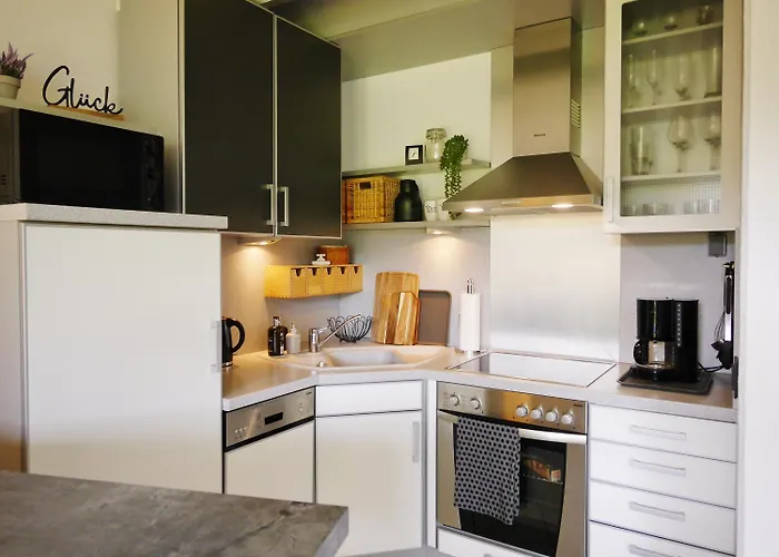 Komfort-fewo Gluecksgriff Mit Garten 아파트